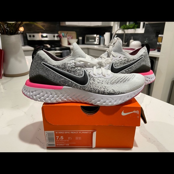 nike tanjun sandals hibbett sports